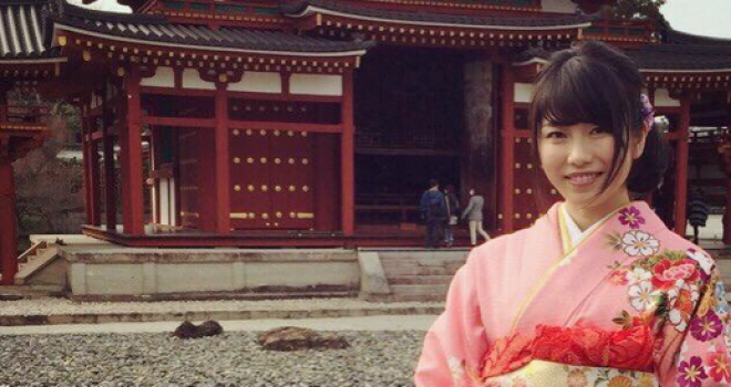 ａｋｂ４８の次期リーダー横山由依さんが観光大使に選ばれた際に披露した桜色の京友禅の着物が可愛い 趣通信