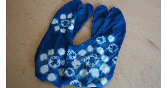 自宅でも作れる 藍染でオリジナル足袋 手ぬぐいを作ってみました 趣通信
